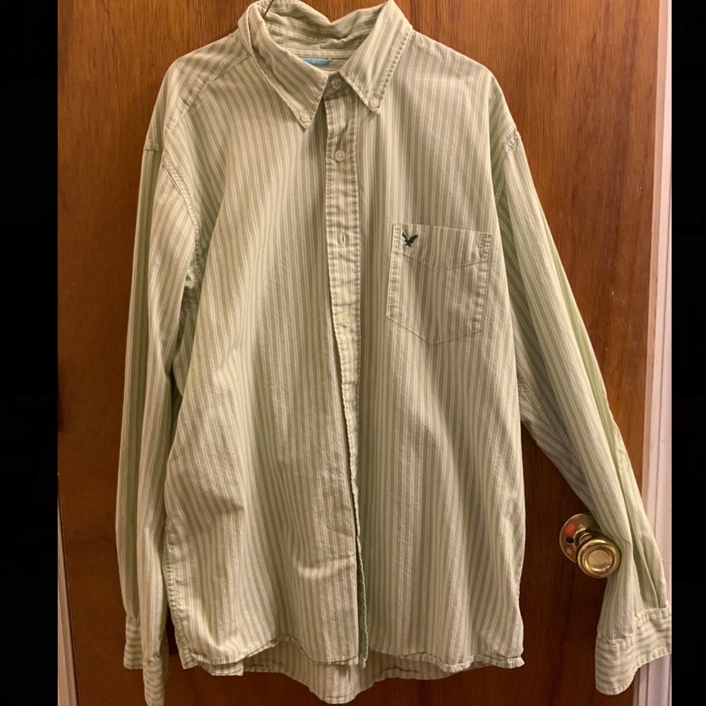 American Eagle Men’s Button Down